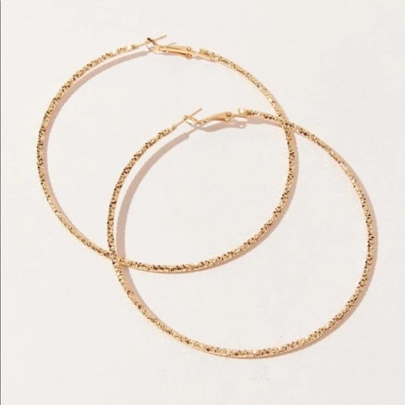 ¥18k Gold Big Hoop Earrings - Picture 4 of 6